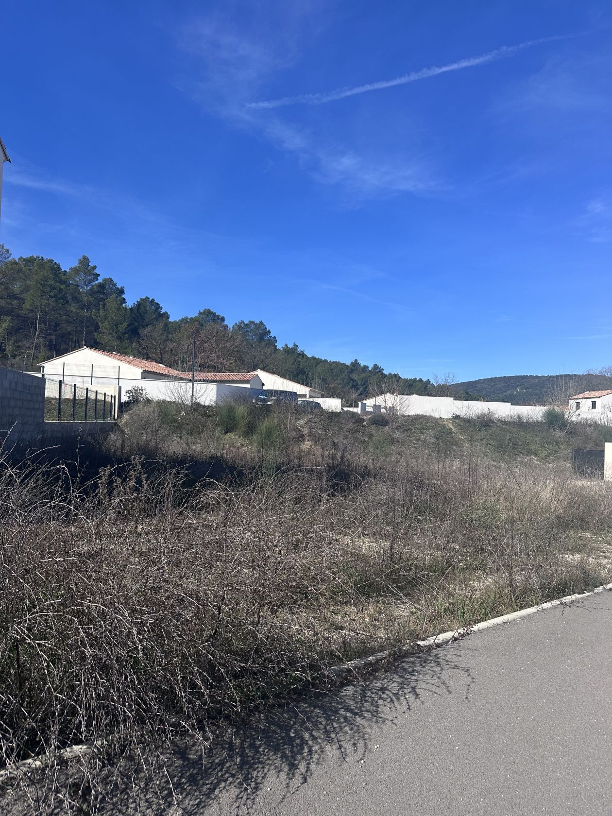 Terrain à bâtir 578 m² au Puy-Sainte-Réparade (13610)