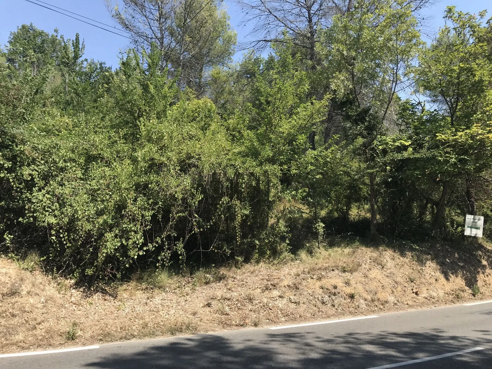 Terrain à bâtir 700 m² à Grasse (06130)