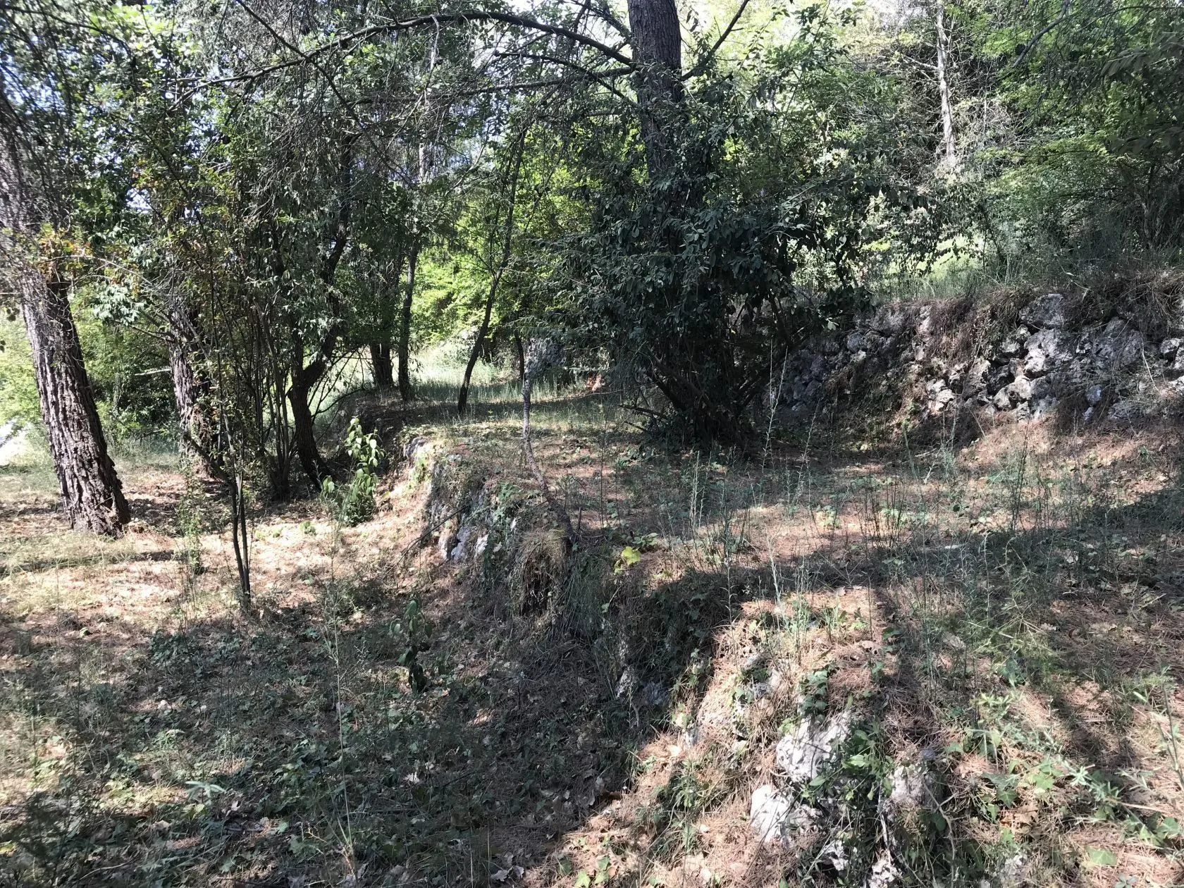 Terrain à bâtir 700 m² à Grasse (06130)