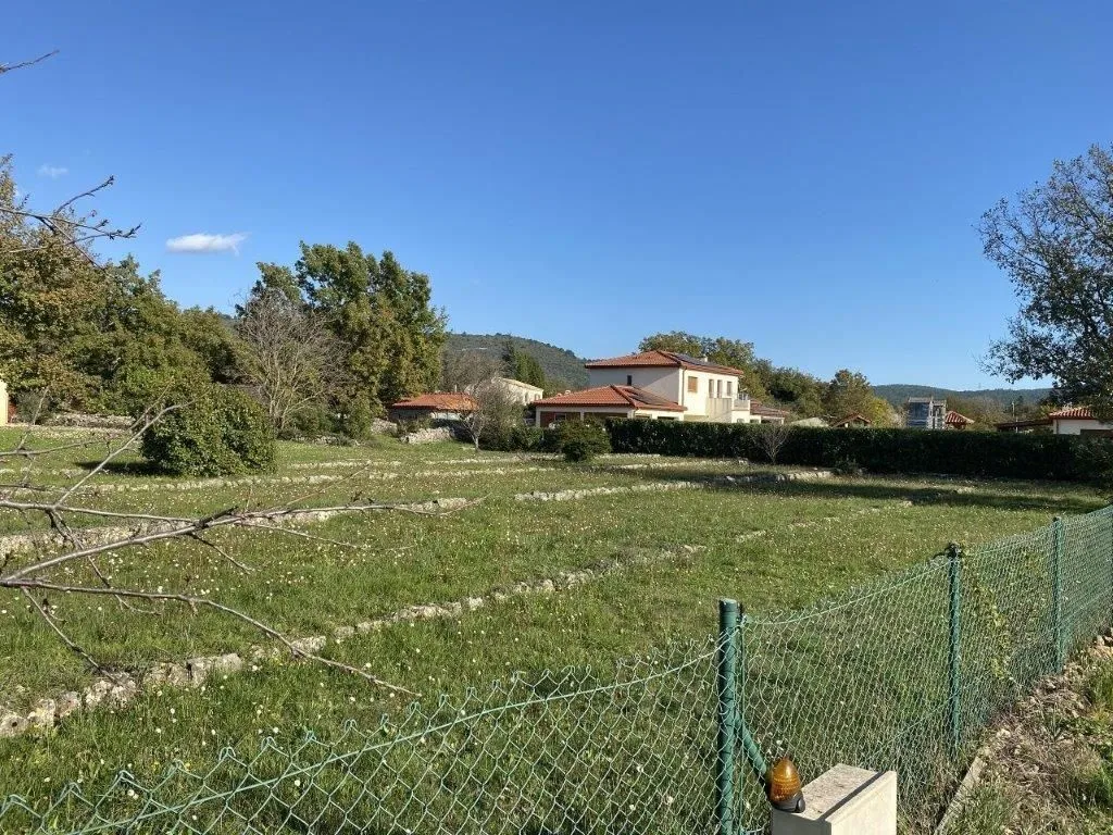 Terrain à bâtir 1000 m² à Saint-Cezaire-sur-Siagne (06780)
