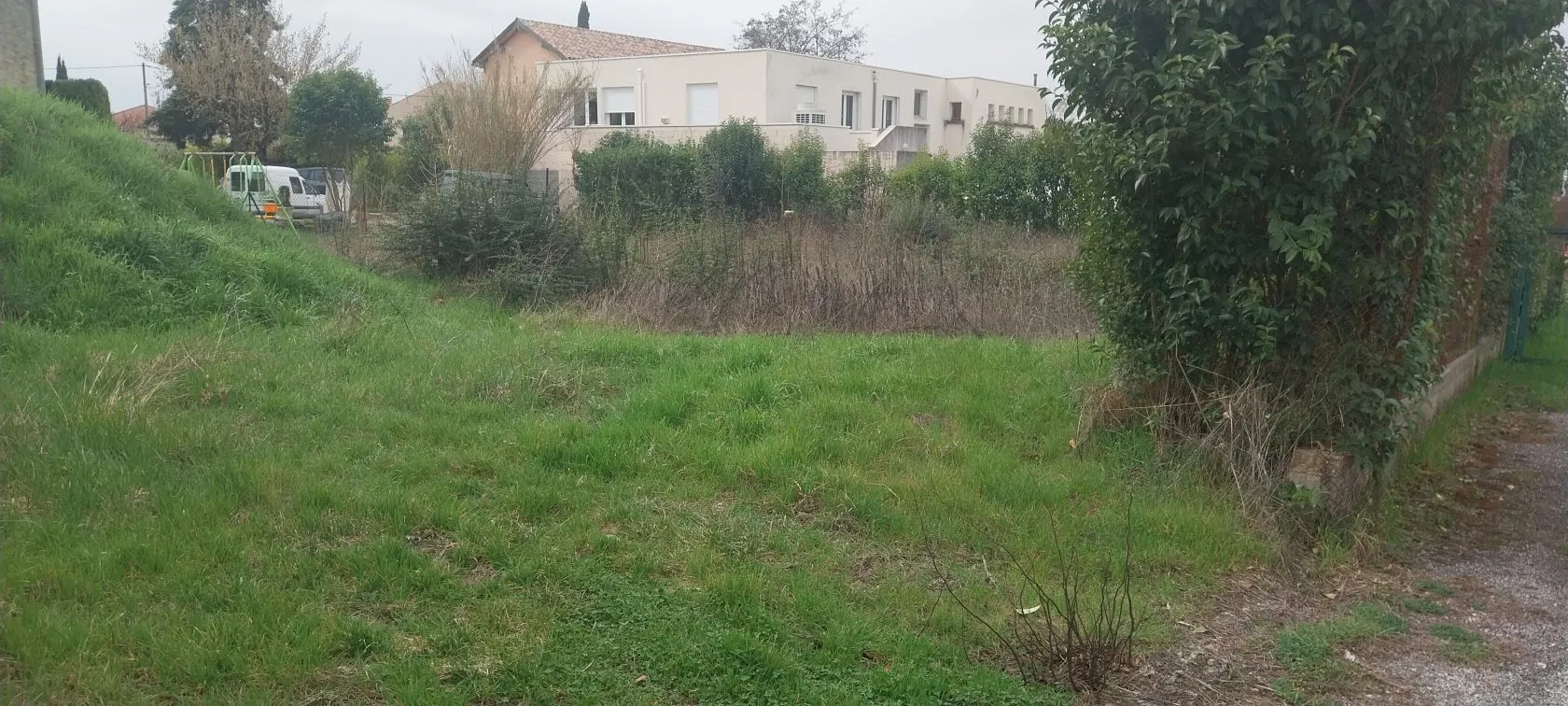 Terrain à bâtir à Oraison