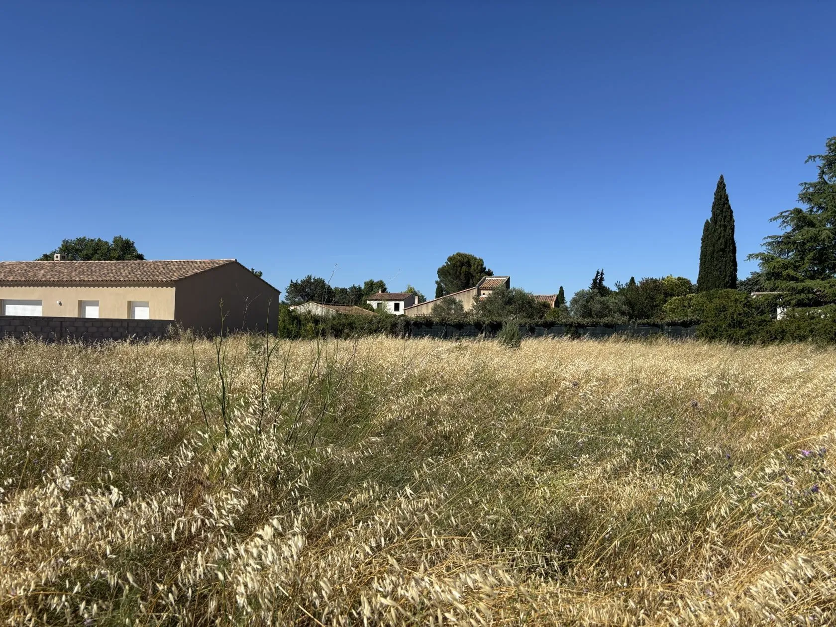 Terrain à bâtir 813 m² à Cornillon-Confoux (13250)
