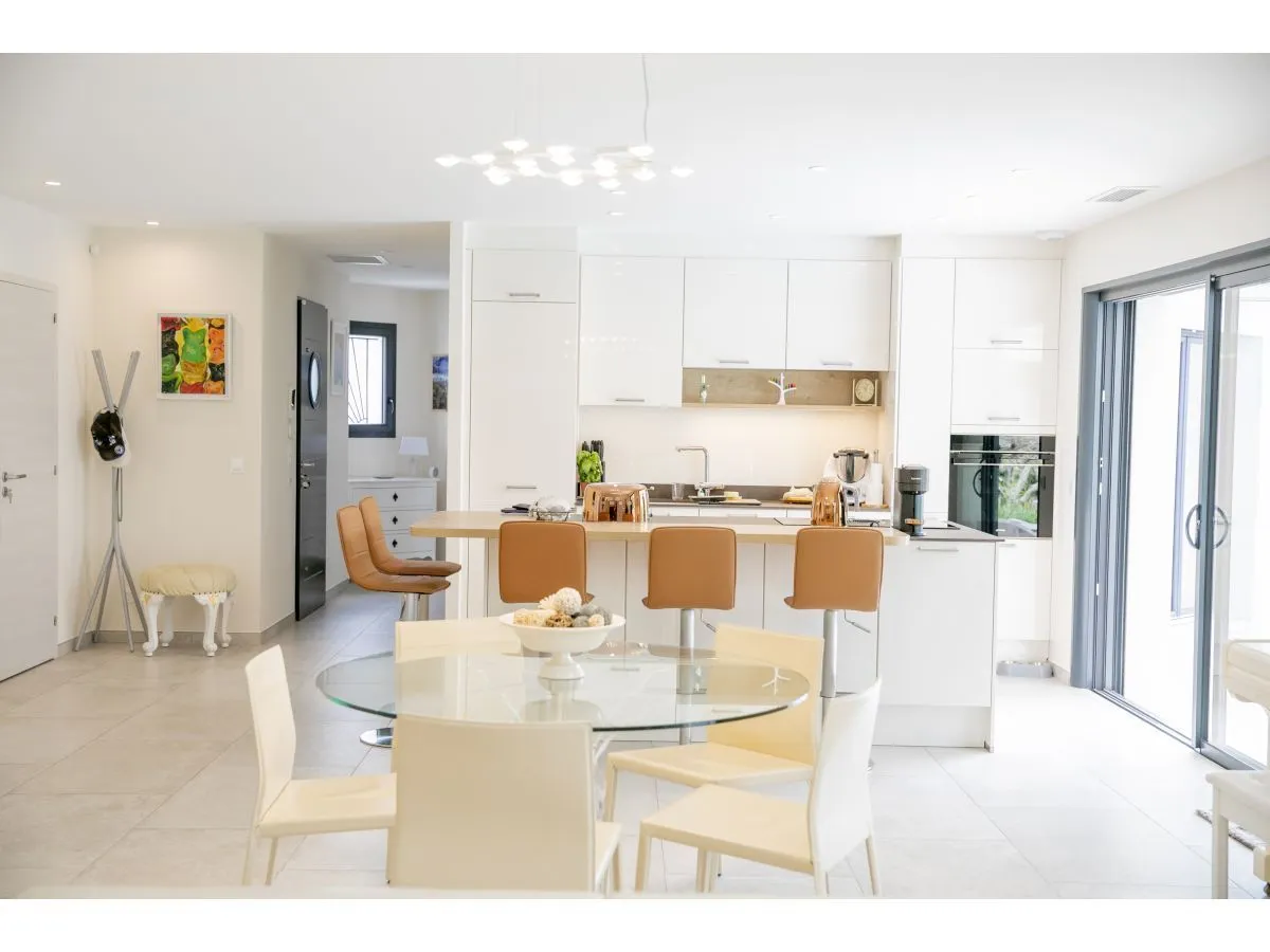 Maison neuve 99 m² à Lauris (84360)
