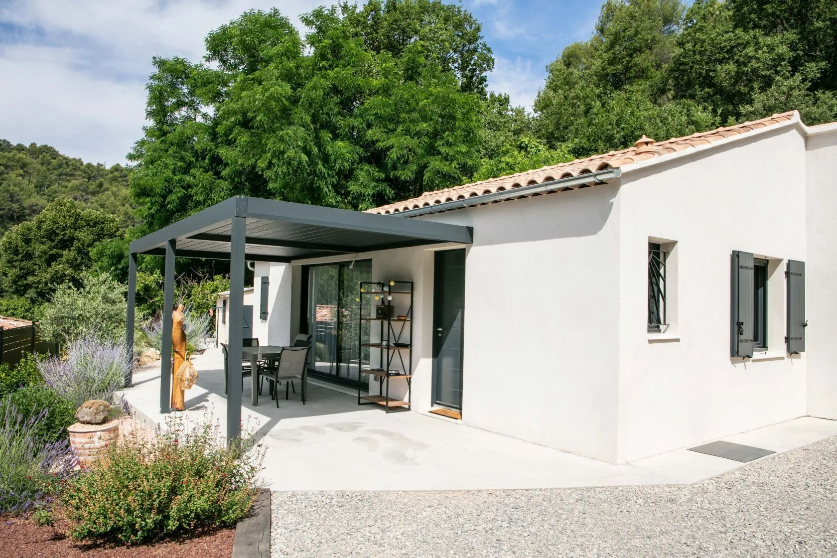 Maison neuve 95 m² à Saint-Saturnin-lès-Avignon (84450)