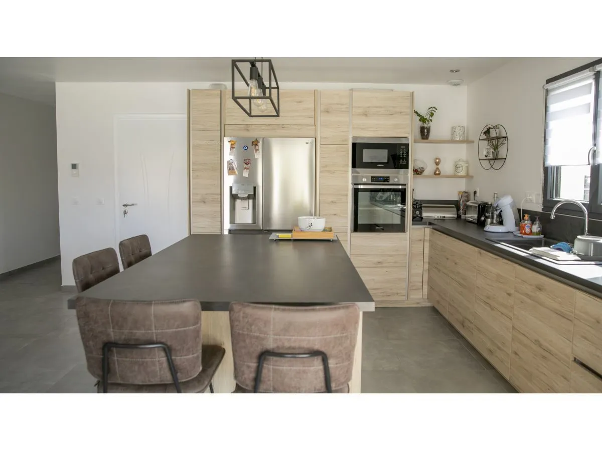 Maison neuve 101 m² à Caumont-sur-Durance (84510)