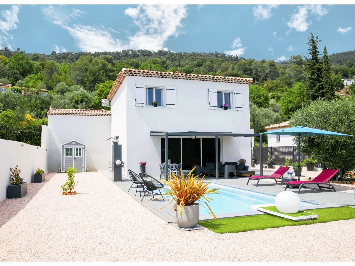 Maison neuve 120 m² à Saint-Saturnin-lès-Avignon (84450)