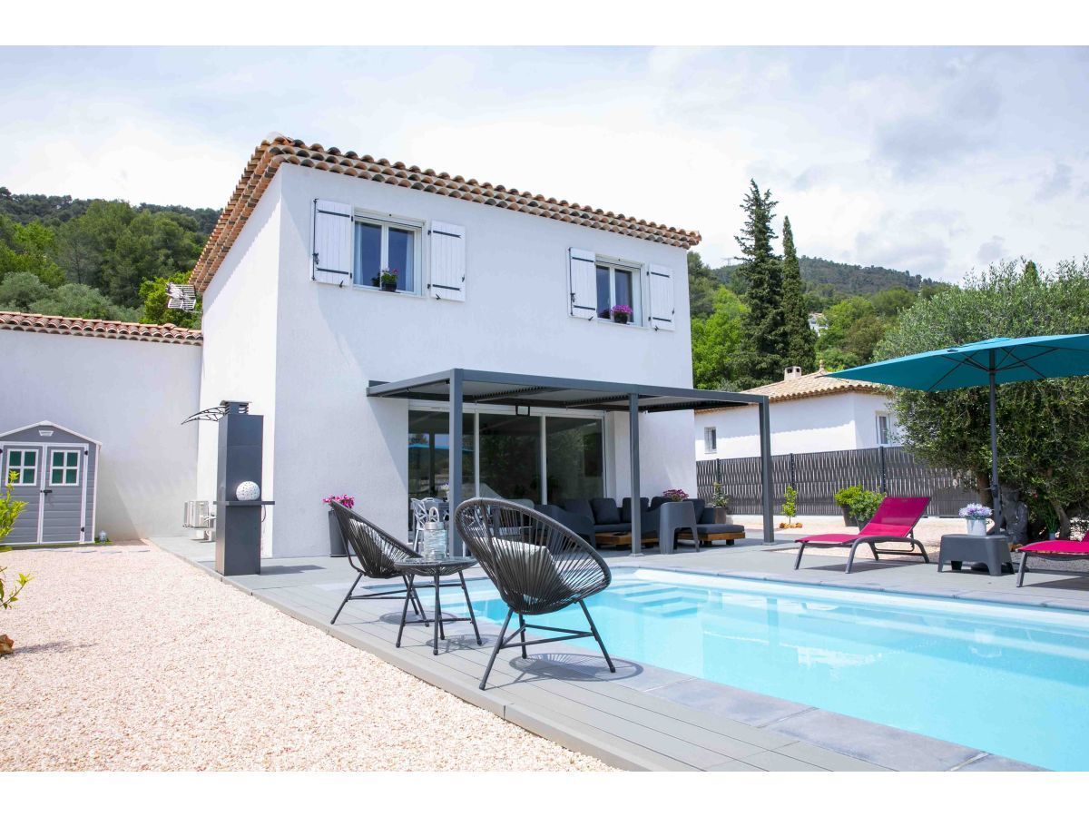 Maison neuve 120 m² à Saint-Saturnin-lès-Avignon (84450)