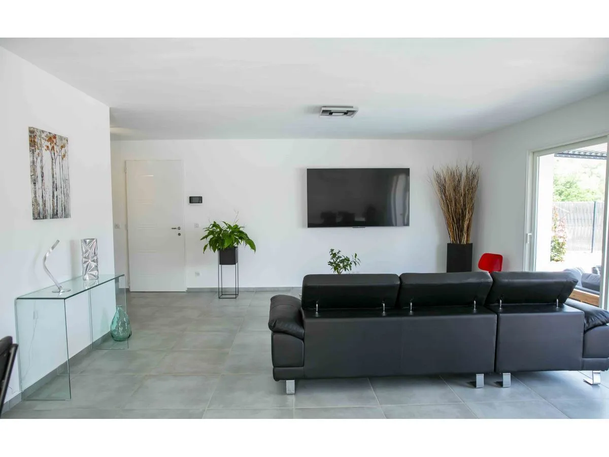Maison neuve 120 m² à Saint-Saturnin-lès-Avignon (84450)