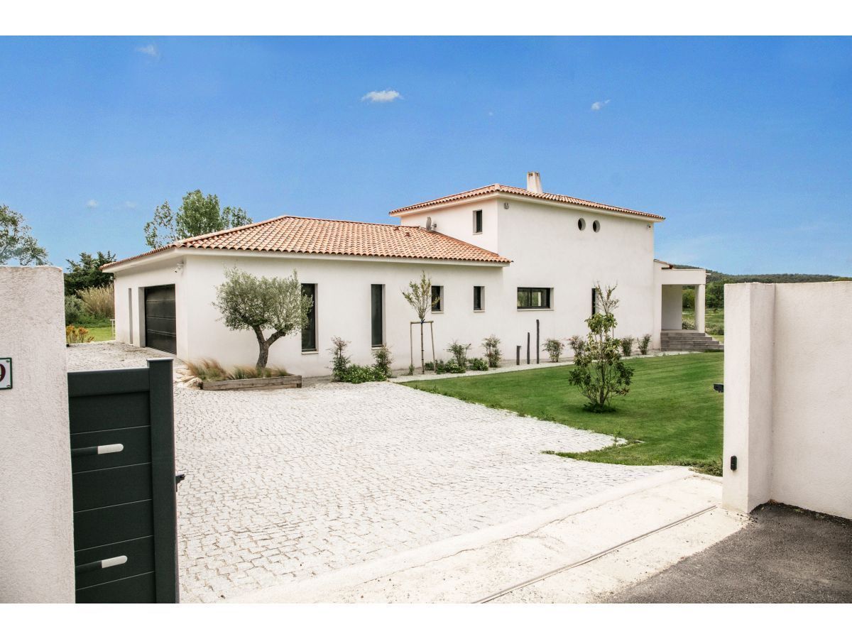 Maison neuve 125 m² à Saint-Rémy-de-Provence (13210)