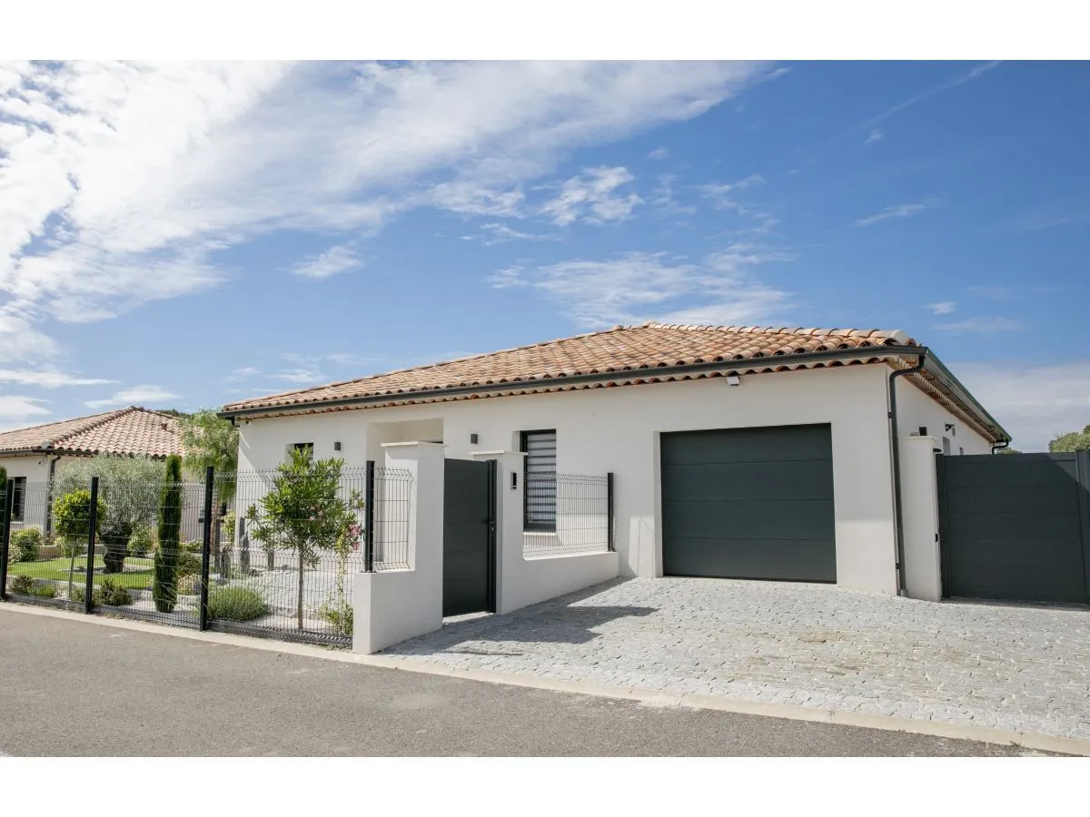 Maison neuve 115 m² à Saint-Rémy-de-Provence (13210)