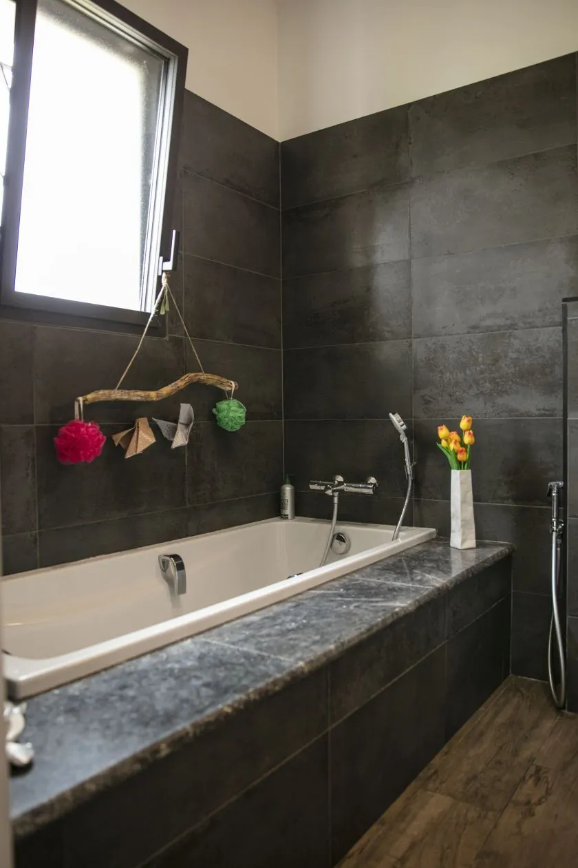 Maison neuve 101 m² à La Tour-d'Aigues (84240)