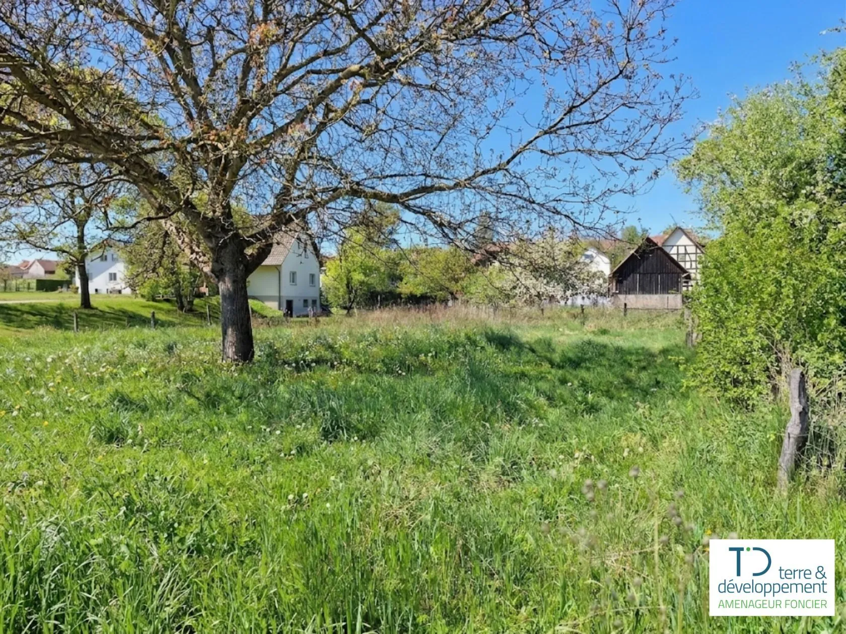 Terrain à bâtir 320 m² à Steinbrunn-le-Haut (68440)