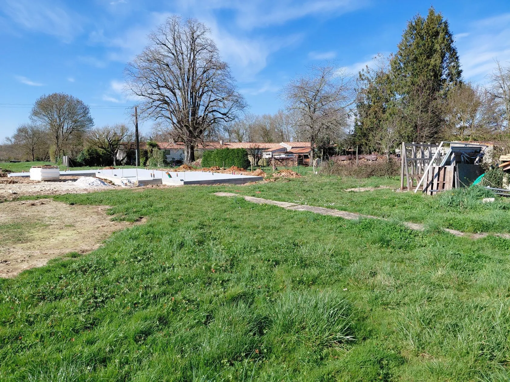 Terrain à bâtir 570 m² à Pessines (17810)