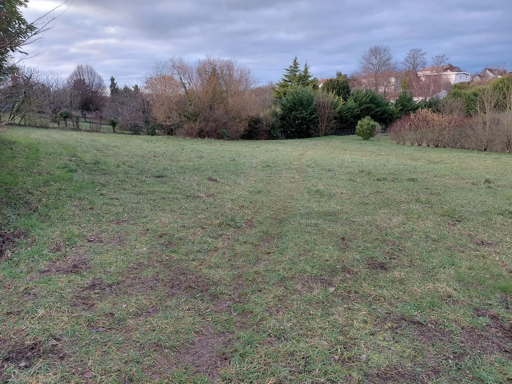 Terrain à bâtir 928 m² à Saintes (17100)