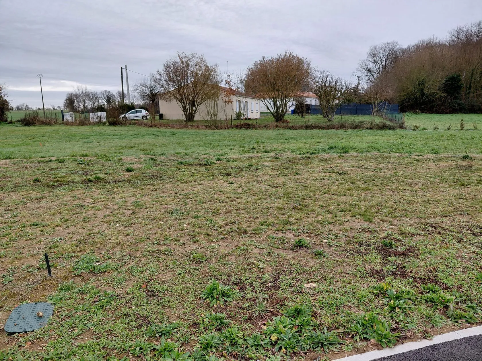 Terrain à bâtir 567 m² à Saint-Georges-des-Coteaux (17810)