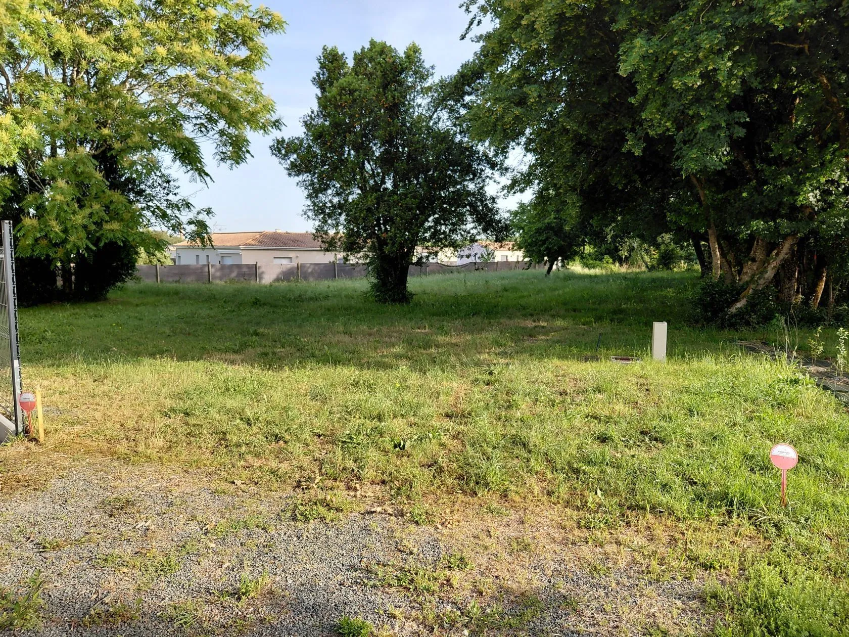 Terrain à bâtir 960 m² à Saint-Vaize (17100)