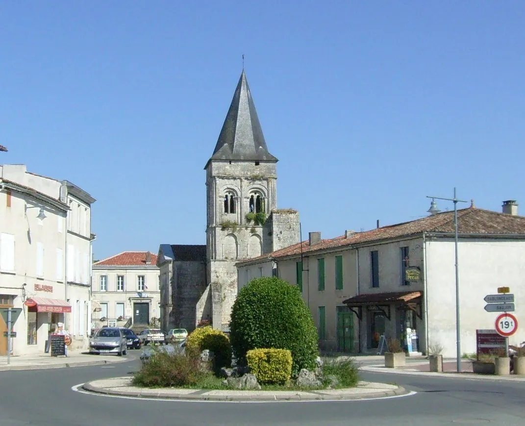 Terrain à bâtir 500 m² au Gua (17600)