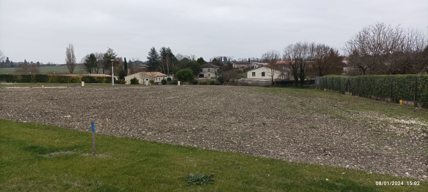 Terrain à bâtir 711 m² à Barret (16300)