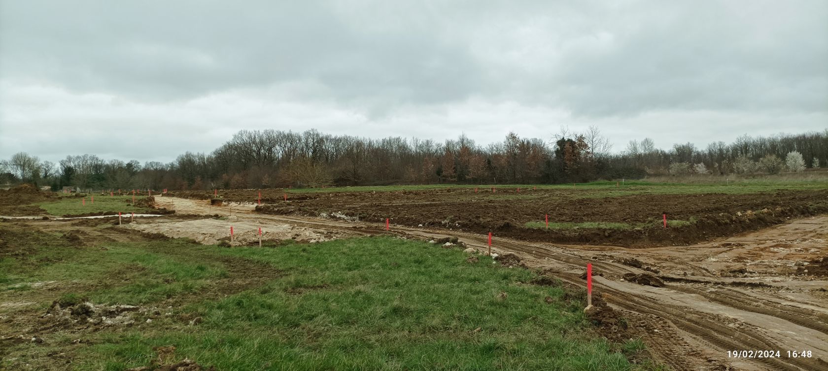 Terrain à bâtir 625 m² à Avy (17800)