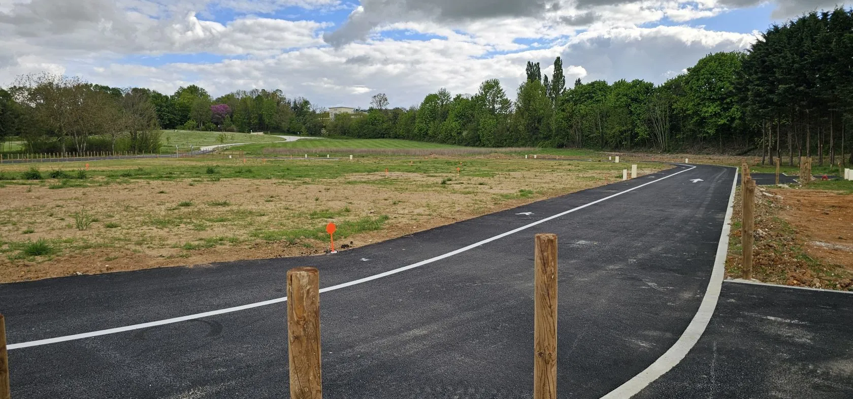 Terrain à bâtir 625 m² à Mansle (16230)