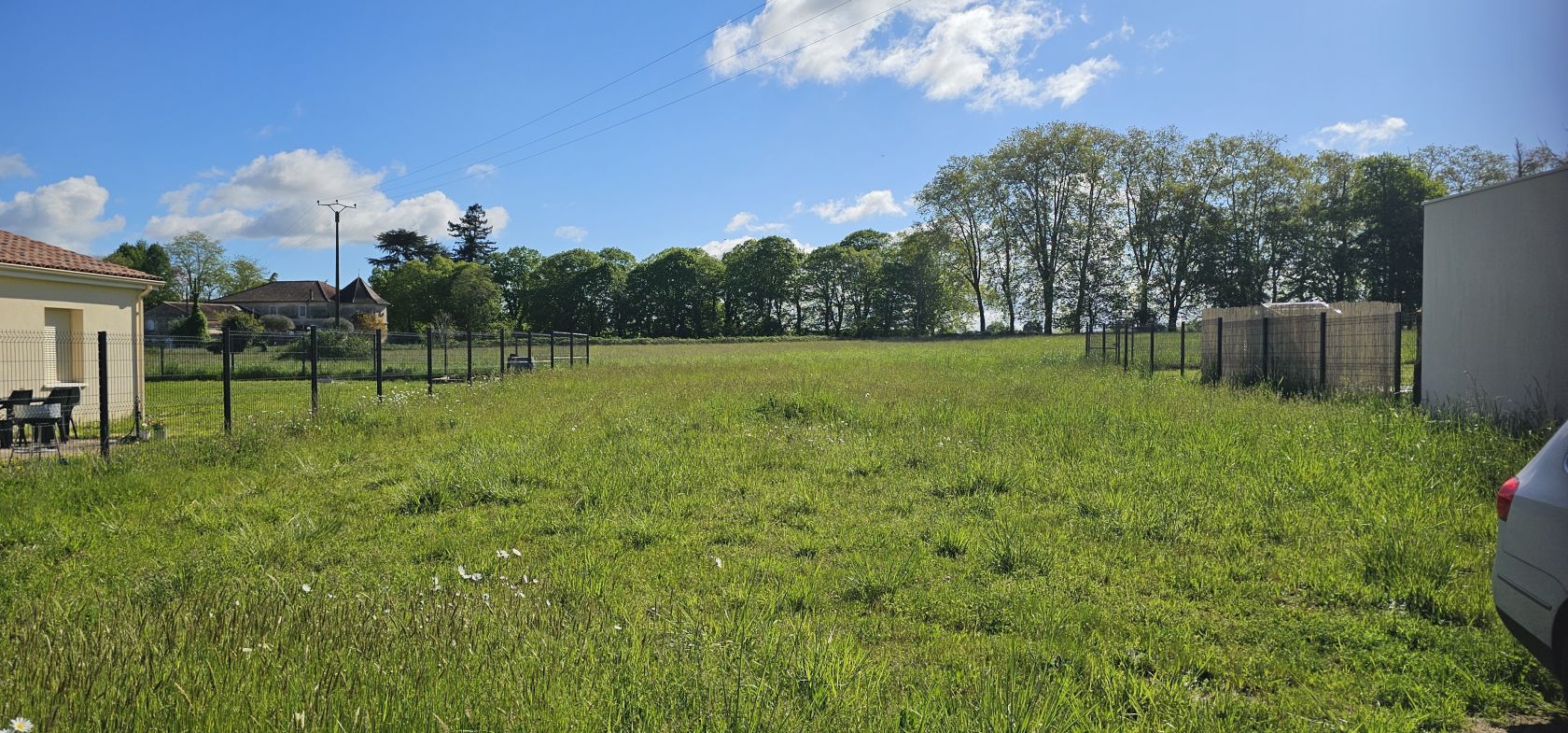 Terrain à bâtir 350 m² à Nersac (16440)