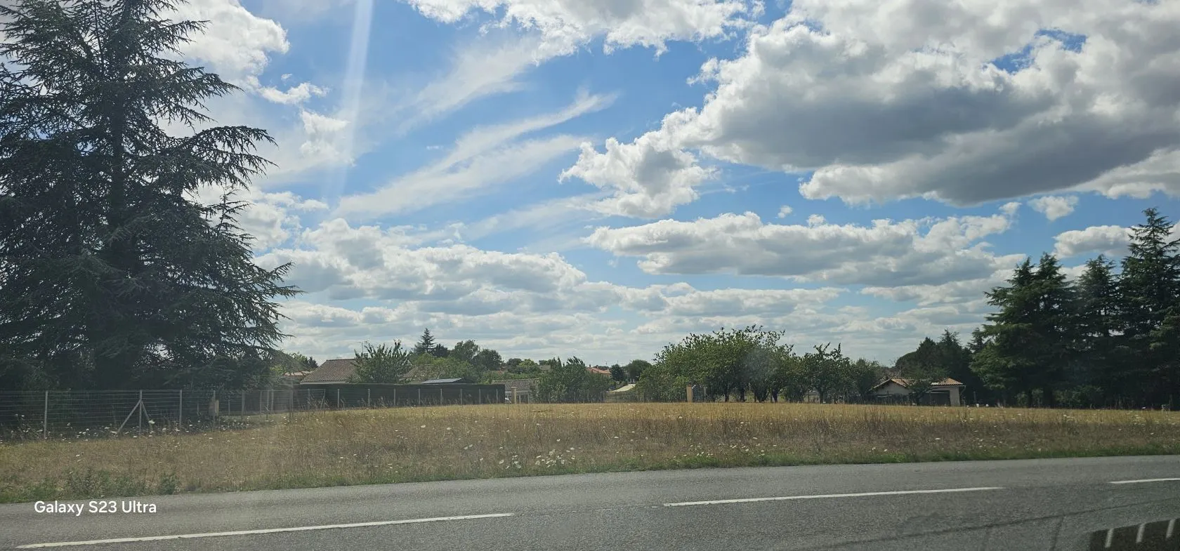 Terrain à bâtir 1990 m² à Montbron (16220)