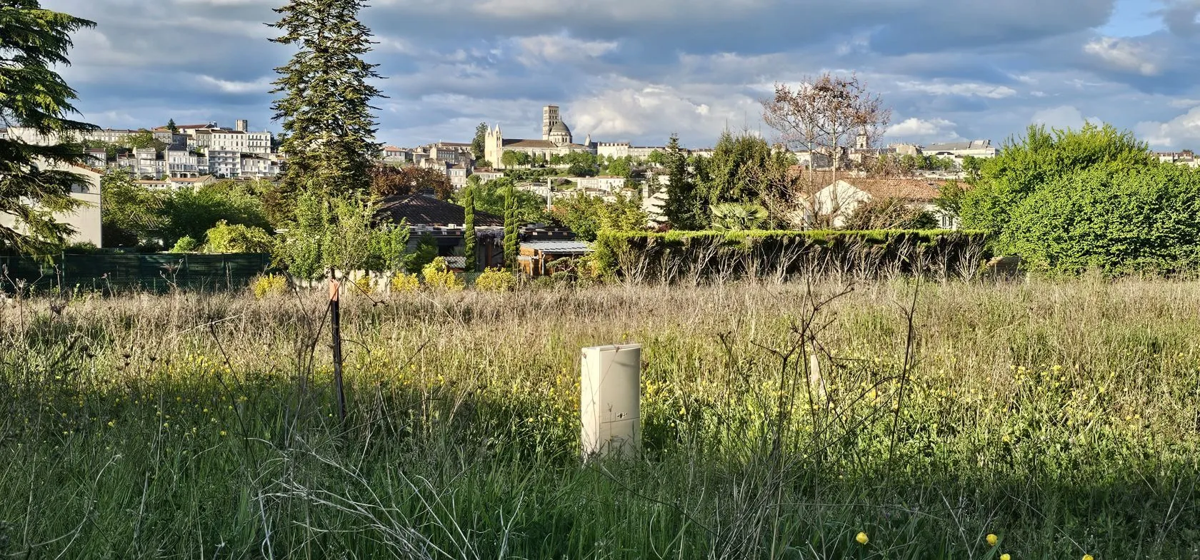 Terrain à bâtir 803 m² à Angoulême (16000)