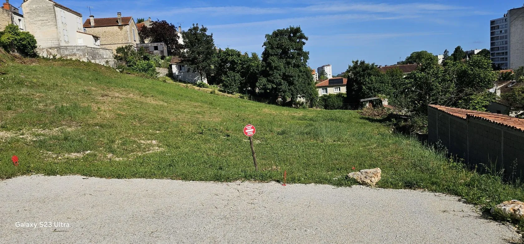 Terrain à bâtir 350 m² à Angoulême (16000)