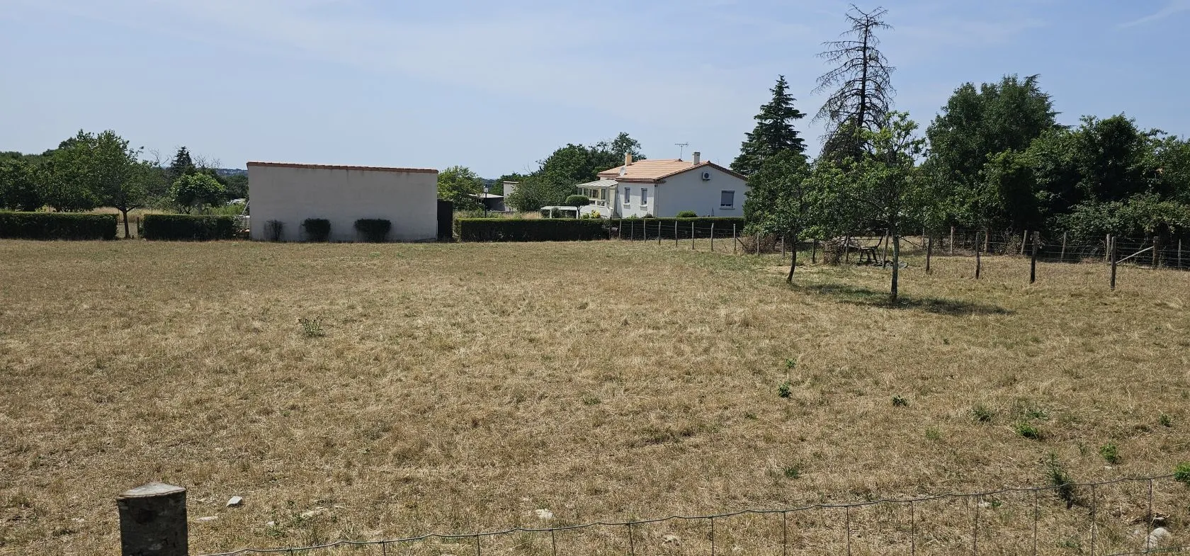 Terrain à bâtir 986 m² à Brie (16590)