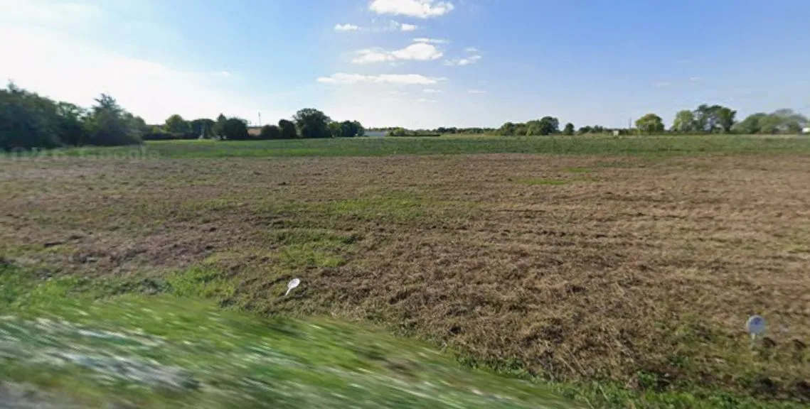 Terrain à bâtir 644 m² à Saint-Romain-de-Benet (17600)