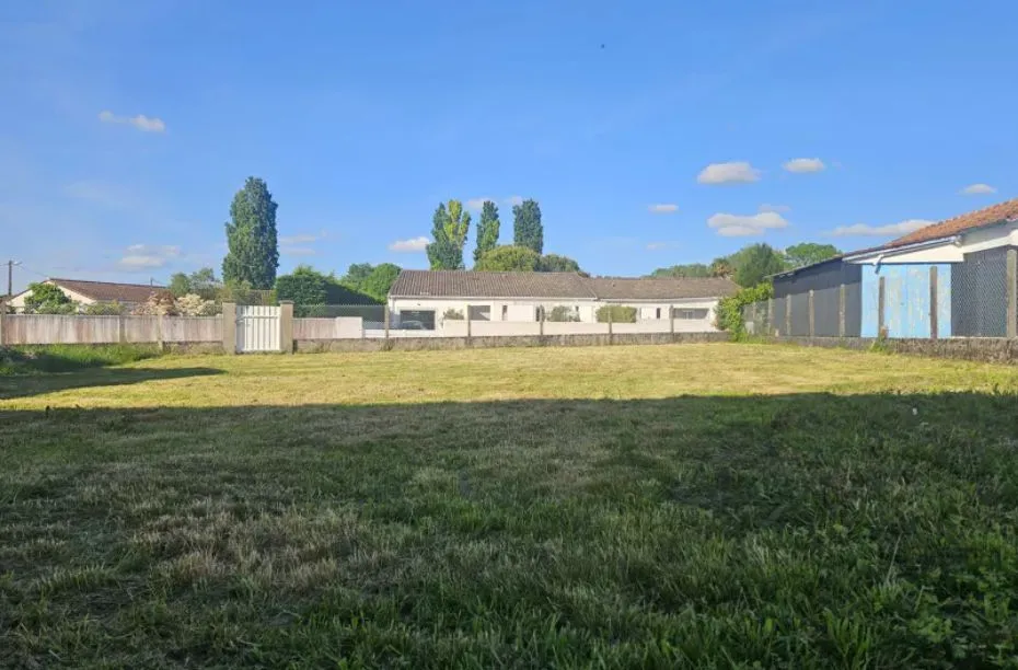Terrain à bâtir 467 m² à Saint-Sulpice-de-Royan (17200)