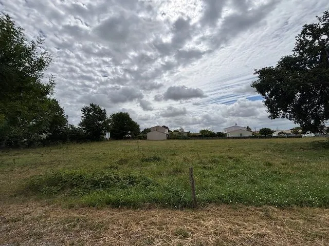 Terrain à bâtir 382 m² à Médis (17600)