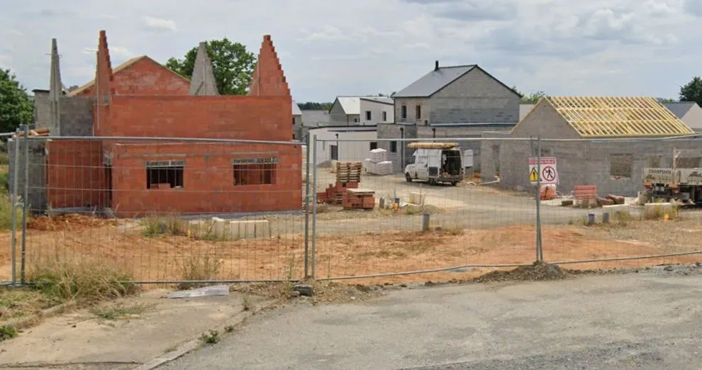 Terrain à bâtir 300 m² à Saint-Aubin-d'Aubigné (35250)