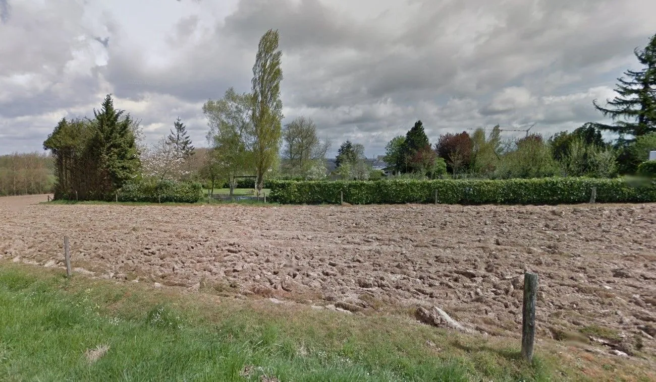 Terrain à bâtir 338 m² à Guipel (35440)