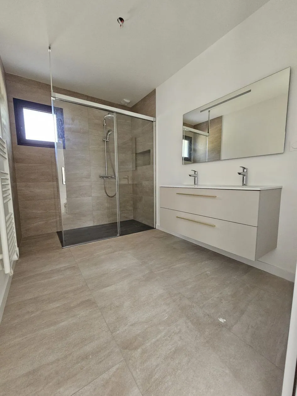 Maison neuve 100 m² à Kerlaz (29100)