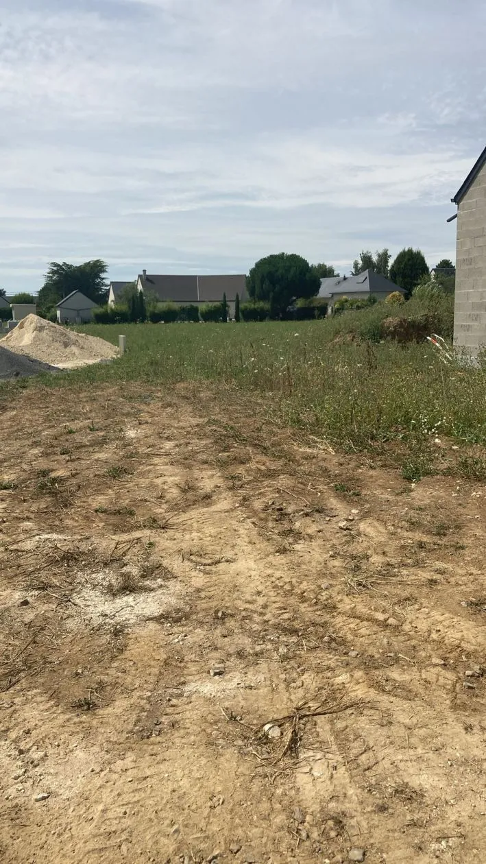Terrain à bâtir 408 m² à Notre-Dame-d'Oé (37390)