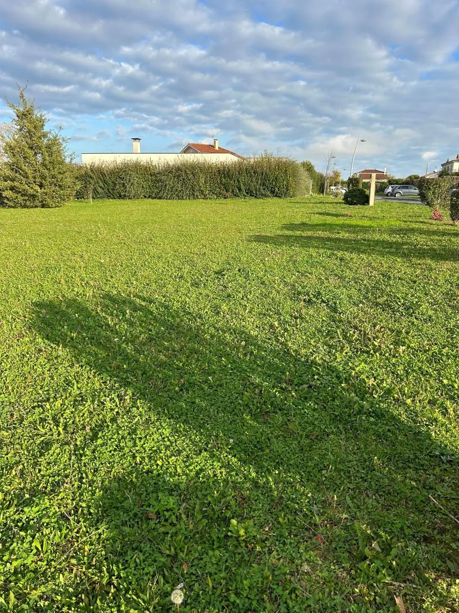 Terrain à bâtir 610 m² à Saint-Jean-de-Bournay (38440)
