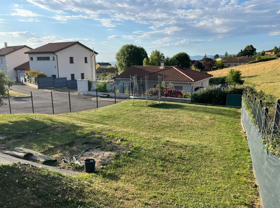 Terrain à bâtir 309 m² à Saint-Loup (69490)