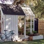 Gagner des mètres carrés grâce à un abri de jardin