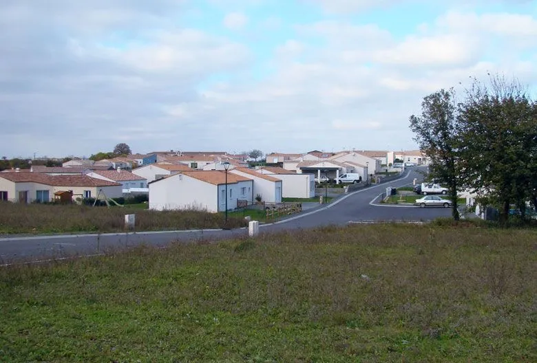 Terrain à bâtir 565 m² à Longèves (85200)