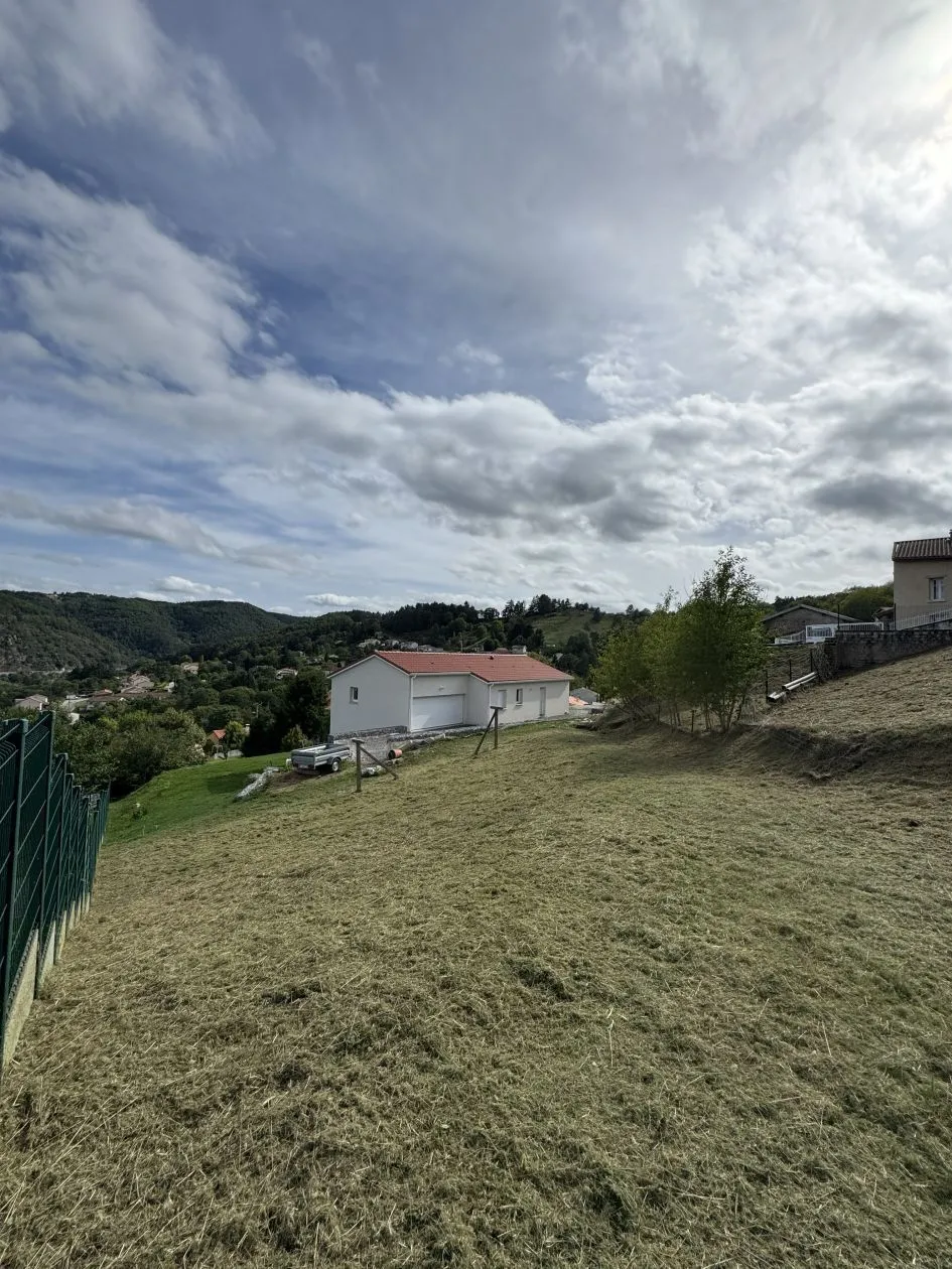 Terrain à bâtir 1016 m² à Aurec-sur-Loire (43110)