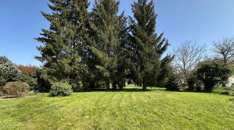 Terrain à bâtir 556 m² à Chanteloup-en-Brie (77600)