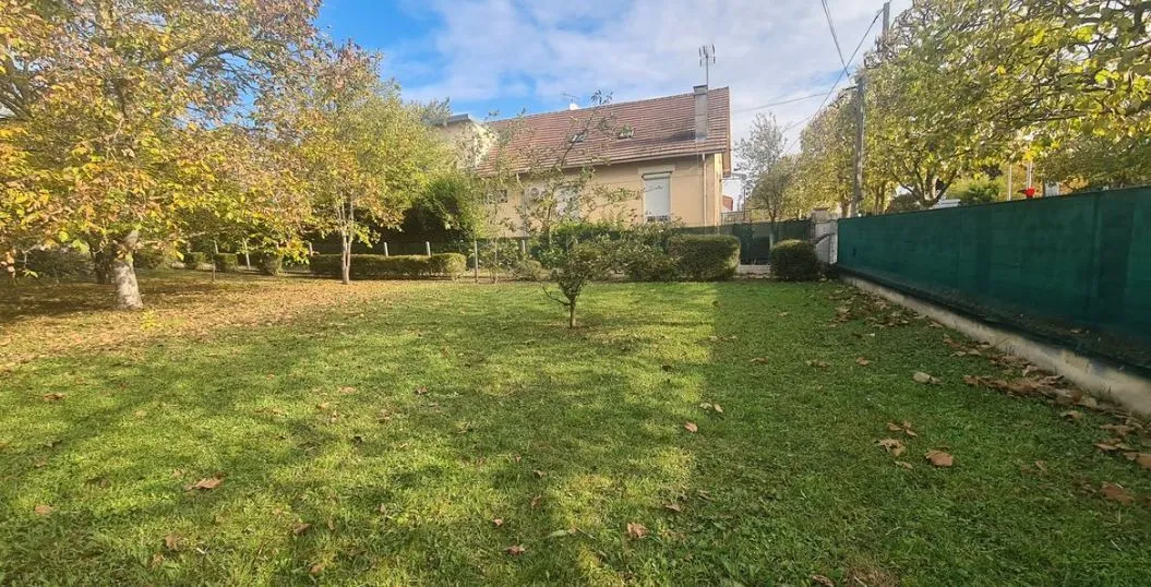 Terrain à bâtir 257 m² à Bonneuil-sur-Marne (94380)