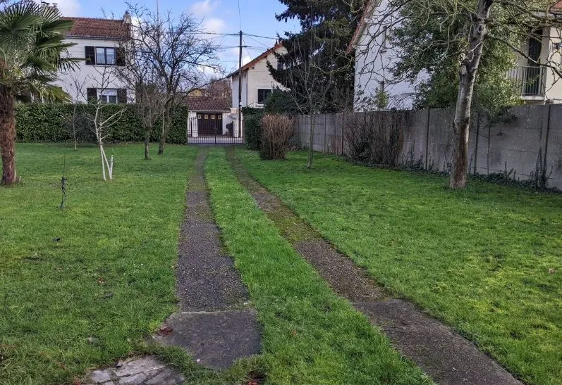 Terrain à bâtir 388 m² à Neuilly-Plaisance (93360)