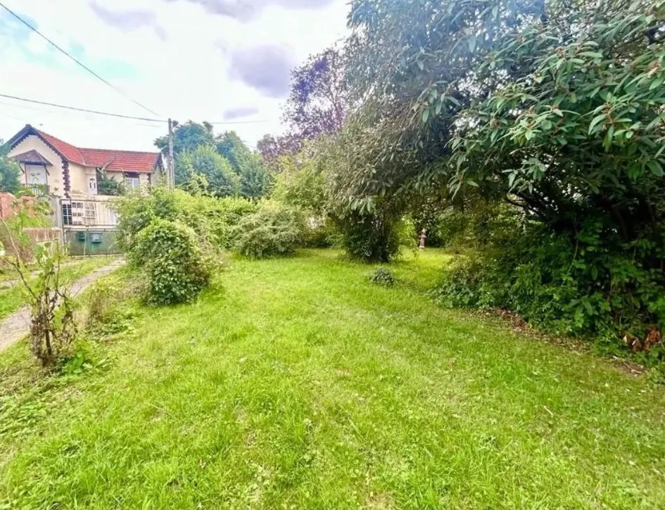 Terrain à bâtir 390 m² à Saint-Thibault-des-Vignes (77400)