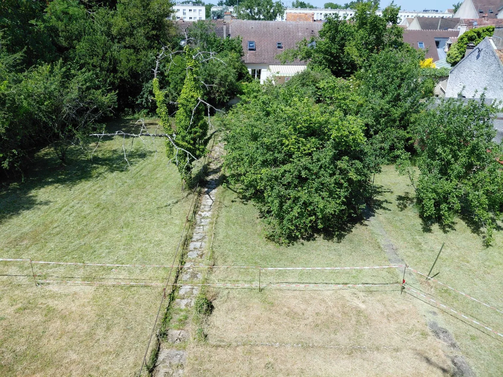 Terrain à bâtir 694 m² à Dammarie-les-Lys (77190)