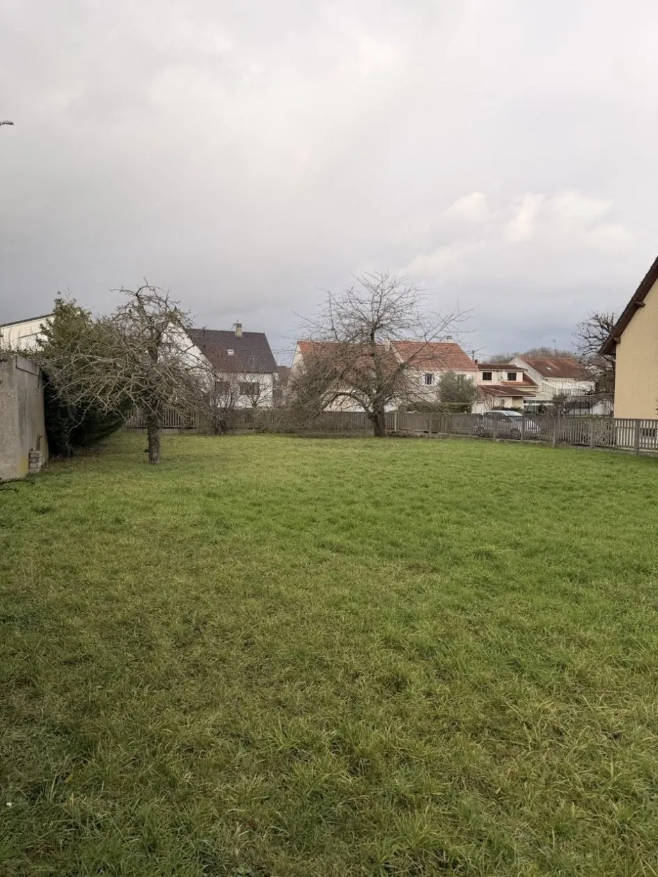 Terrain à bâtir 445 m² à Ris-Orangis (91000)