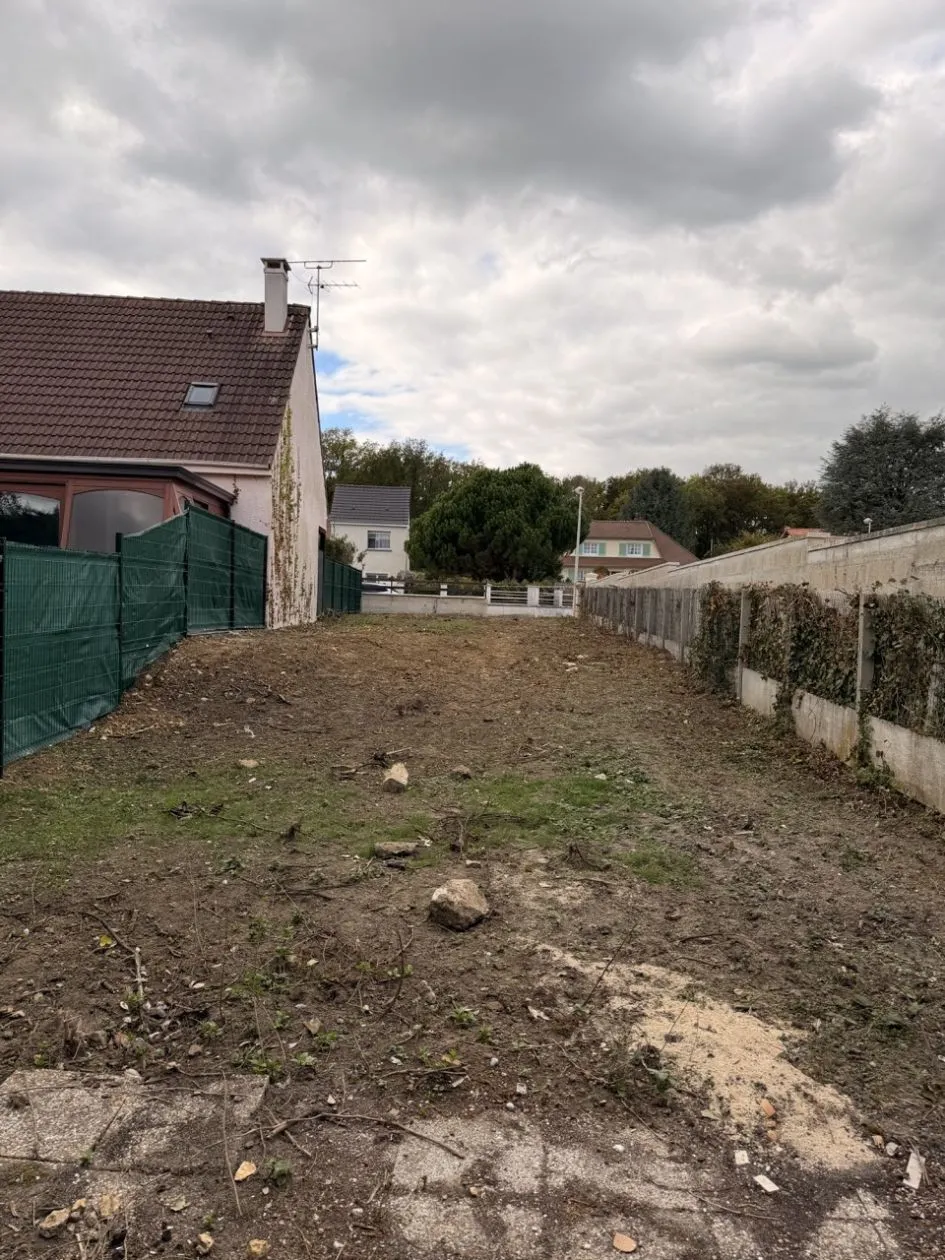 Terrain à bâtir 325 m² à Saint-Germain-lès-Arpajon (91180)