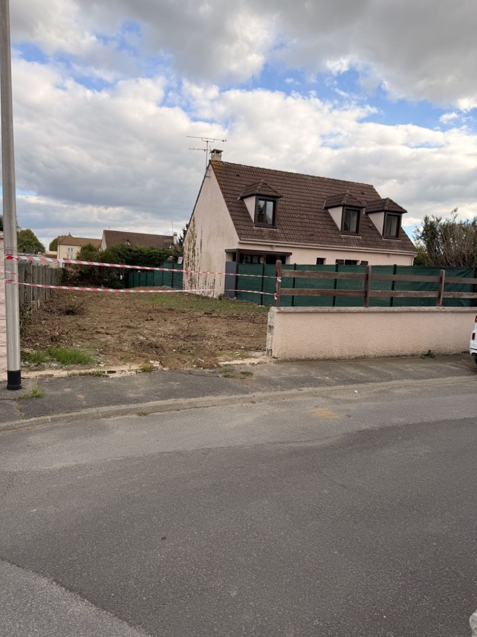 Terrain à bâtir 325 m² à Saint-Germain-lès-Arpajon (91180)