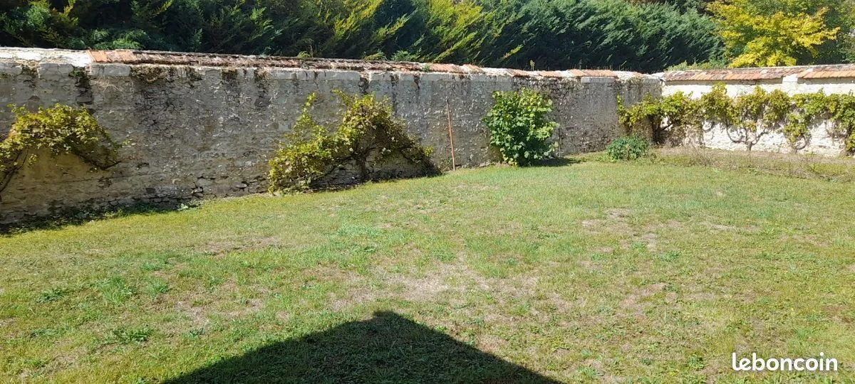 Terrain à bâtir 300 m² à Rubelles (77950)